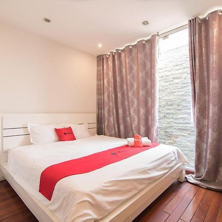 Hotel Reddoorz Yen Phu Street Hanoi Exterior foto