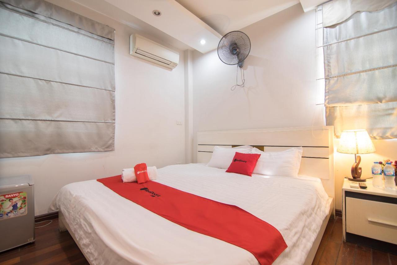 Hotel Reddoorz Yen Phu Street Hanoi Exterior foto